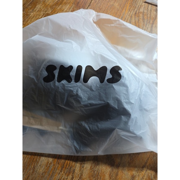 $64‎ NWT SKIMS ULTIMATE BALCONETTE PUSH-UP BRA - 32C - Picture 2 of 10